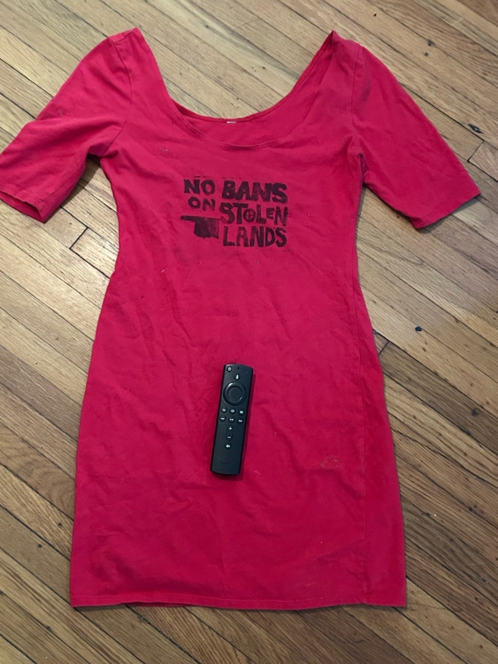 Native Dress XS Red Graphic Scoop Neck Tee Dress"No Bans On Stolen Lands" 1/1
